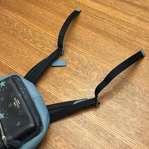 Coach mini Back Pack - Picture 2 of 7